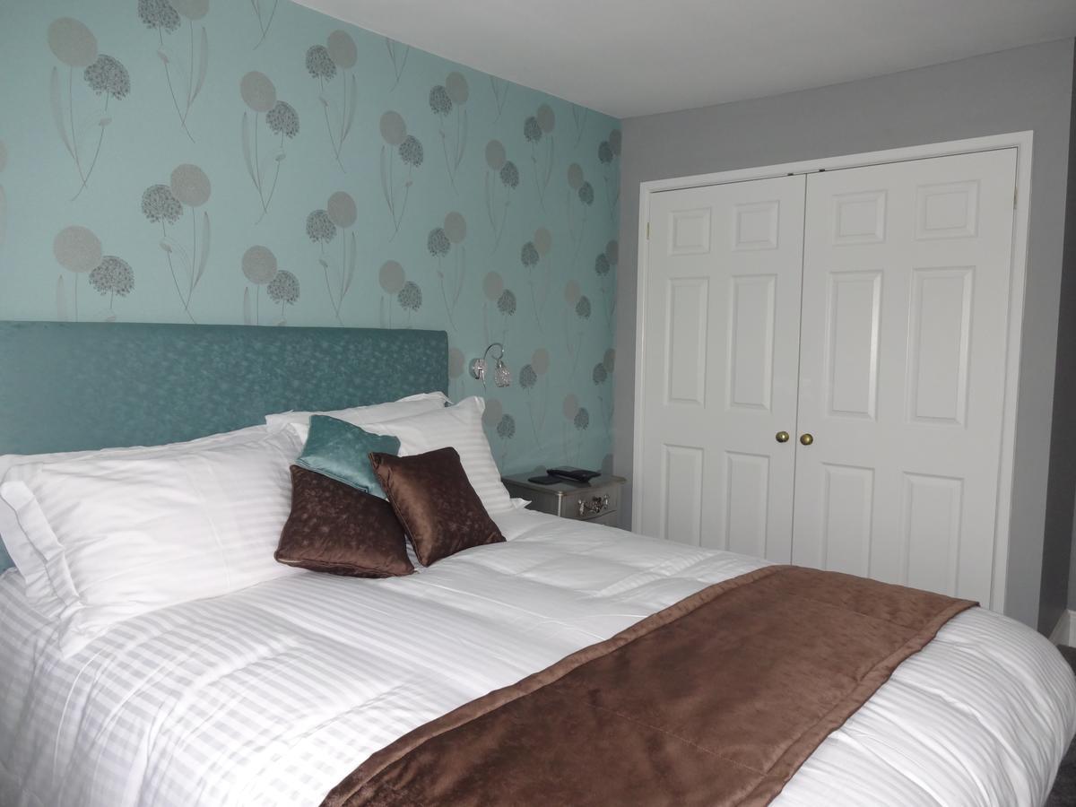 Hotel The Snooty Fox Warminster Exterior foto